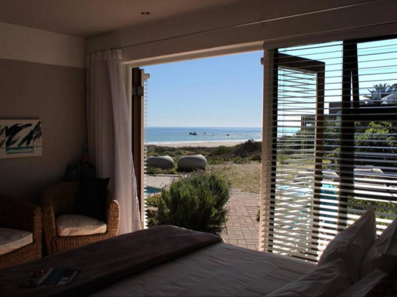 Absolute Beach Accommodation Stompneusbaai Room photo